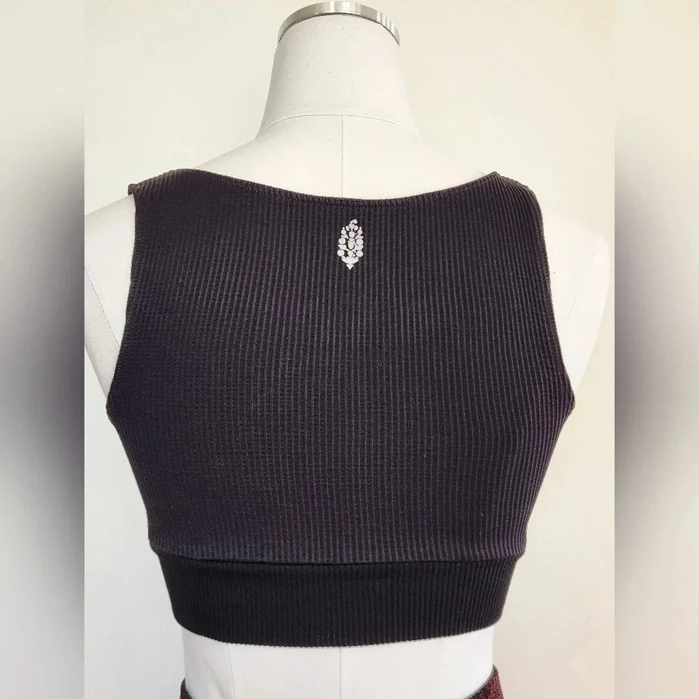 Bundle! || FREE PEOPLE MOVEMENT || short/top bundle NWOT - Picture 4 of 10